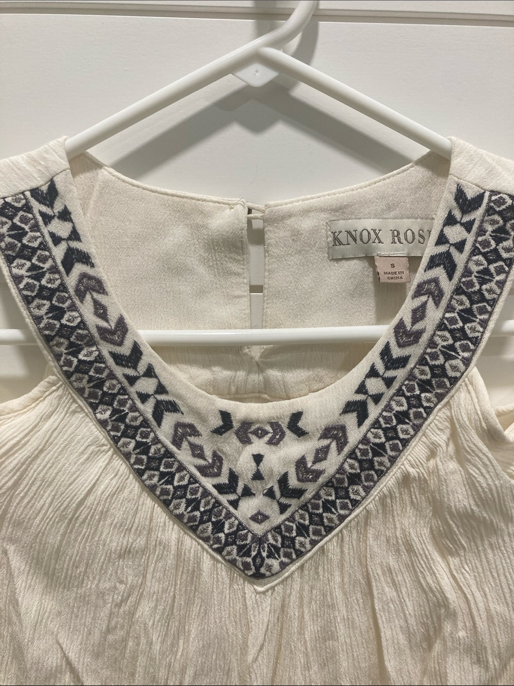 Knox Rose Ivory Embroidered Cold-Shoulder Boho Blouse-Size Small-EUC CottageCore - Picture 3 of 8